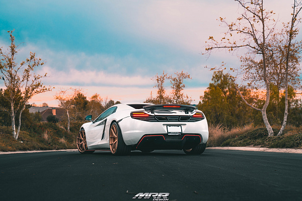 Фото дисков MRR FS06 Сатиновая медь на McLaren 12C