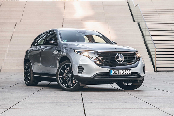 BRABUS EQC 400