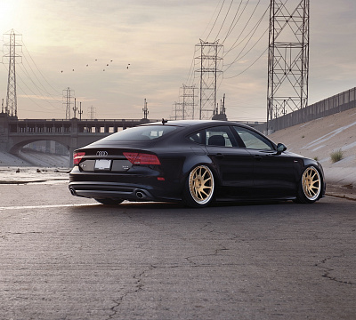 Фото дисков Rotiform OZT на Audi A/RS 7 (4G)