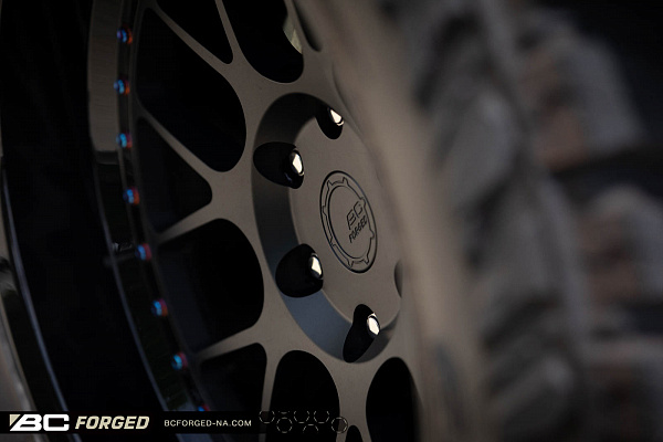 Фото дисков BC Forged LE72 // MLE72 Черный матовый на Ford Bronco