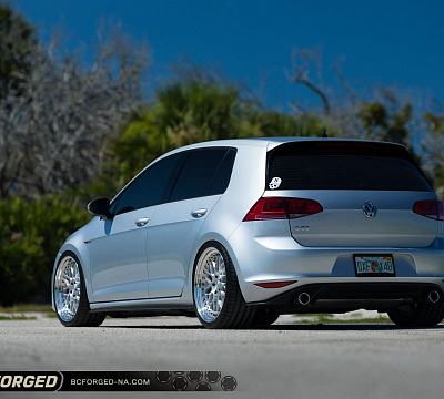 Фото дисков BC Forged LE81 // MLE81 на Volkswagen Golf VII