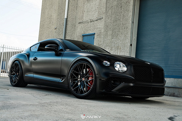 Фото дисков Anrky S1-X1 Черный глянец на Bentley Continental GT III