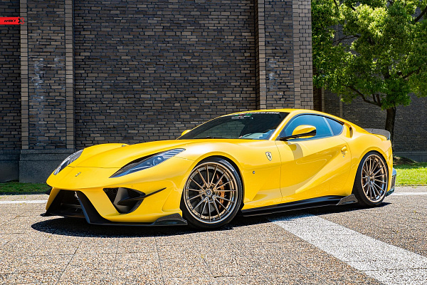 SVR Ferrari 812 Superfast