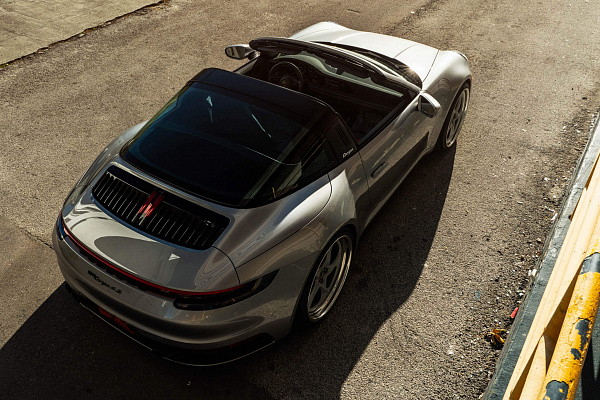 Фото дисков HRE 522 Серебро на Porsche 911 VIII
