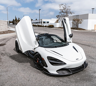 Фото дисков Brixton Forged PF10 на McLaren 720S