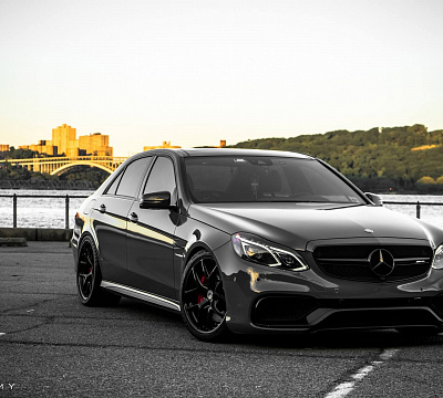 Фото дисков HRE R101 на Mercedes-Benz E-Class (W212, S212, C207)