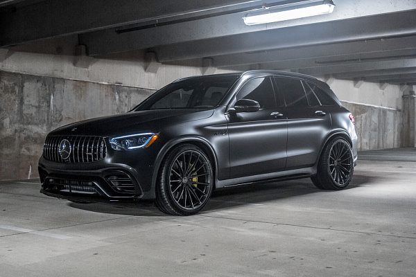 Фото дисков HRE P103 Глянцевый графит на Mercedes-Benz GLC (X253, C253)