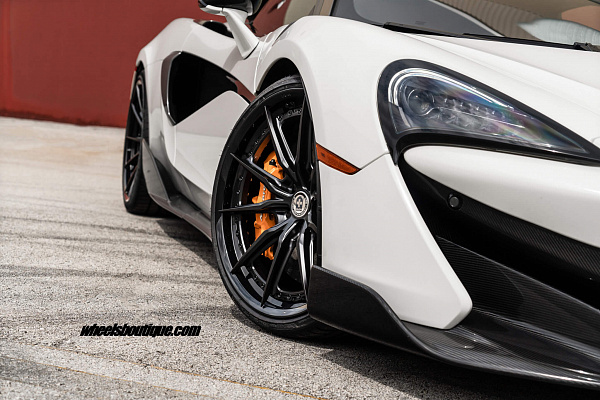 Фото дисков HRE S104SC Черный сатин на McLaren 600