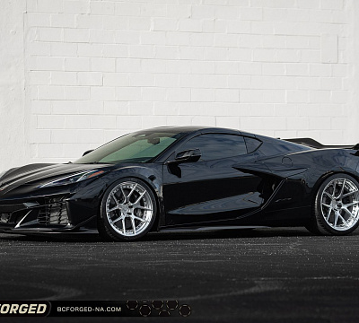 Фото дисков BC Forged HCS02 на Chevrolet Corvette C8