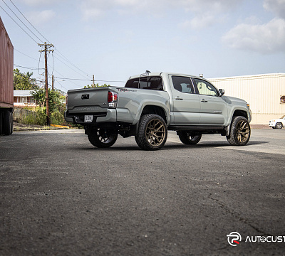 Фото дисков Vossen HF6-4 на Toyota Tacoma III