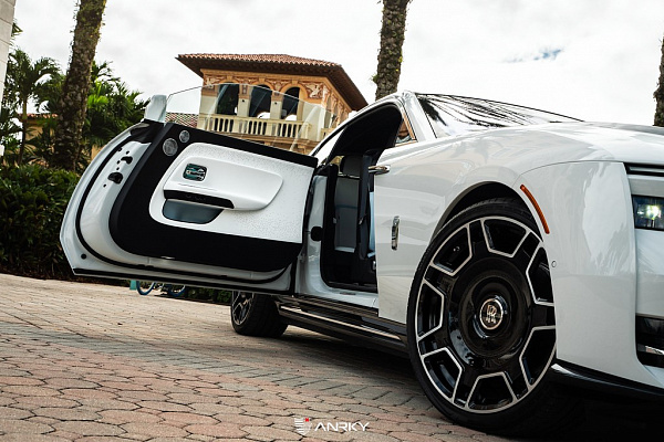 Фото дисков Anrky RF-177 Алмазная проточка на Rolls-Royce Spectre