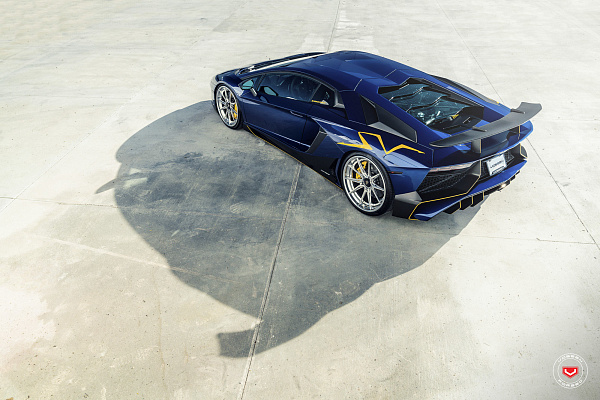 Фото дисков Vossen EVO-2R (3-Piece) Полированный лак на Lamborghini Aventador