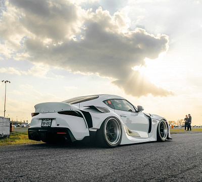 Фото дисков HRE S101 на Toyota Supra A90