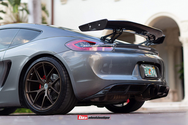 Фото дисков HRE P101 Сатиновая бронза на Porsche Cayman II