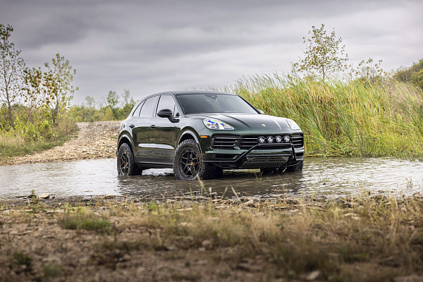 Фото дисков Black Rhino STALLBERG Черный сатин на Porsche Cayenne II