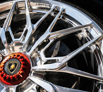 Фото дисков Anrky S1-X1 на Lamborghini Aventador