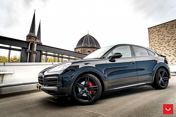 Фото дисков Vossen HF-1 Черный сатин на Porsche Cayenne III