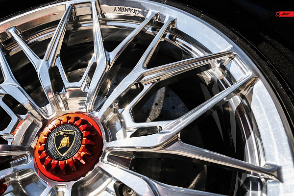 Фото дисков Anrky S1-X1 Полированный лак на Lamborghini Aventador