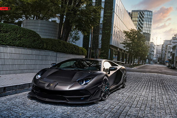 Фото дисков Anrky S1-X1 Глянцевый темный лак на Lamborghini Aventador