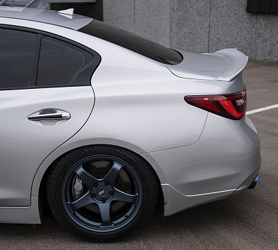 Фото дисков Motegi Racing CS5 на Infiniti Q50