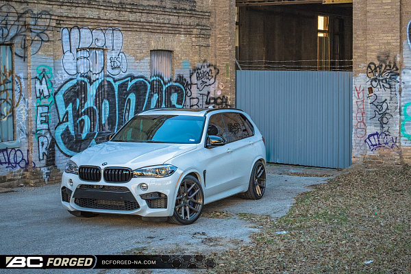 Фото дисков BC Forged HCS02 Глянцевый темный лак на BMW X5/X5 M (F15/F85)