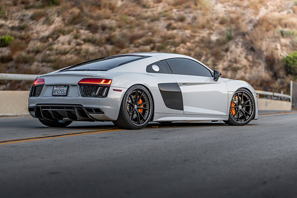 Фото дисков HRE S101 Черный сатин на Audi R8 (4S)