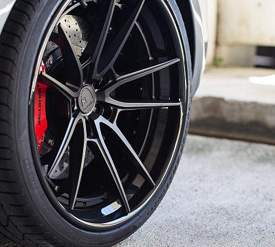 Фото дисков Anrky AN34 на McLaren 12C