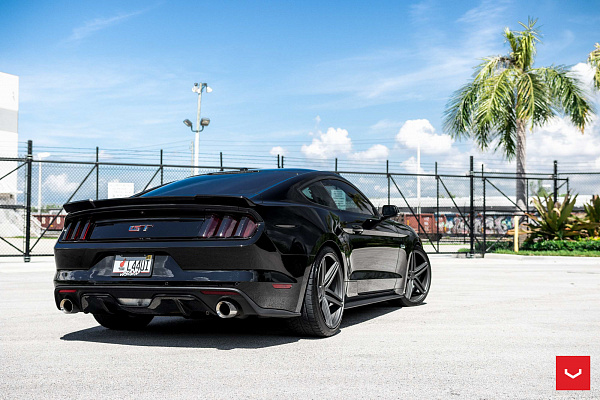 Фото дисков Vossen CV5 Сатиновый графит на Ford Mustang VI