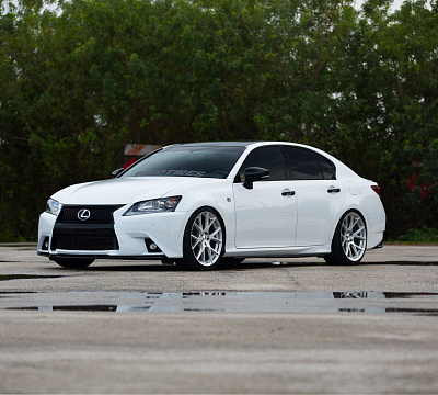 Фото дисков Vossen VFS-6 на Lexus GS IV