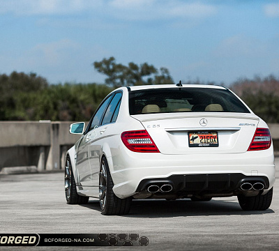 Фото дисков BC Forged RZ05 на Mercedes-Benz C-Class (W204)
