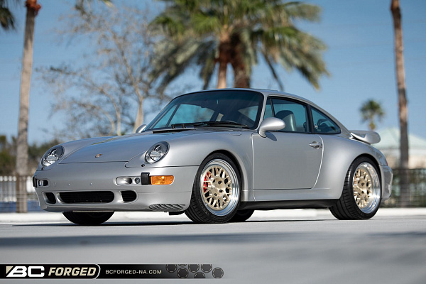 Фото дисков BC Forged MHE28 Глянцевая шампань на Porsche 911 IV