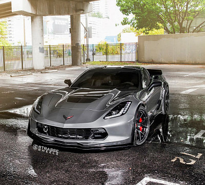 Фото дисков Strasse Wheels SM5R Deep Concave Monoblock на Chevrolet Corvette C7