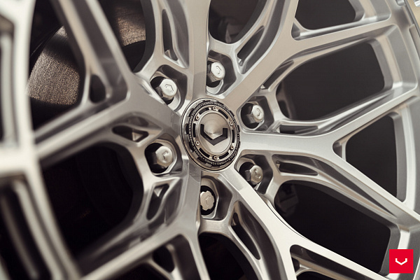 Фото дисков Vossen HFX-1 (6-Lug) Серебро на Ford Bronco