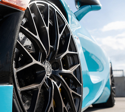 Фото дисков Anrky AN20 на McLaren 720S