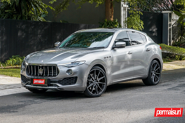 Фото дисков Vossen HF-3 Алмазная проточка на Maserati Levante