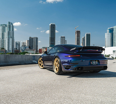 Фото дисков HRE 527 на Porsche 911 VII