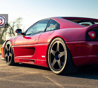 Фото дисков HRE 305M на Ferrari F355