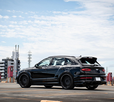 Фото дисков HRE 501 на Bentley Bentayga