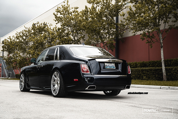 Фото дисков NOVITEC SP2 Глянцевый тонированный лак на Rolls-Royce Phantom