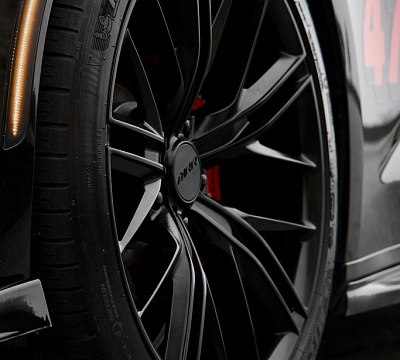 Фото дисков MRR M650 на Chevrolet Camaro VI