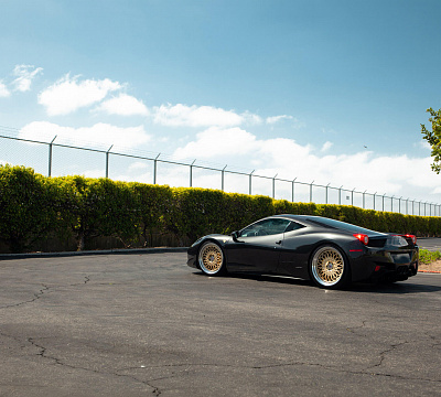 Фото дисков HRE 501 на Ferrari 458