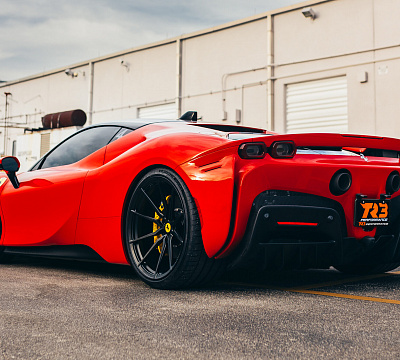 Фото дисков Vossen M-X2 на Ferrari SF90