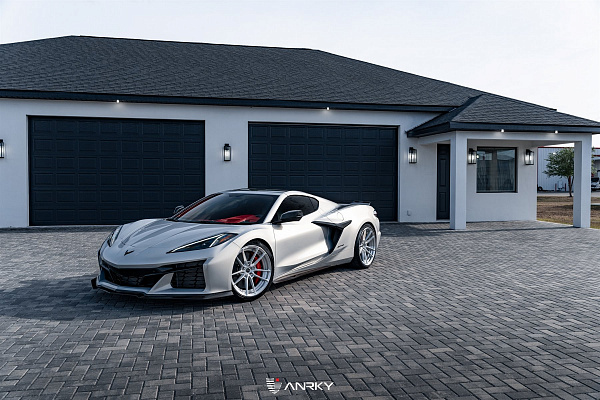 Фото дисков Anrky AN24 Глянцевый лак на Chevrolet Corvette C8