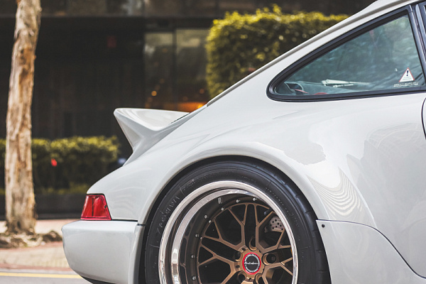 Фото дисков Motegi Racing CM10 Сатиновая бронза на Porsche 911 III