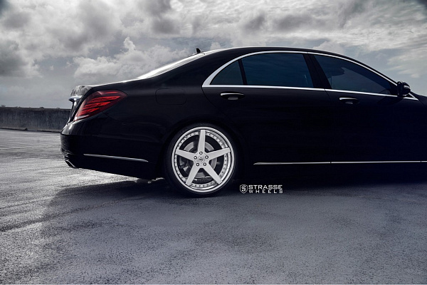 Фото дисков Strasse Wheels S5 Deep Concave Глянцевый лак на Mercedes-Benz S-Class (W222, C217)