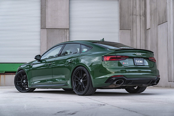Фото дисков HRE FF04 Черный сатин на Audi A/S/RS 5 (F5)