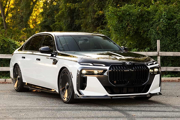 Фото дисков Giovanna Amur Черный глянец на BMW 7 (G70)