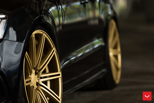 Фото дисков Vossen CV4 Сатиновое золото на Audi Q5 (8R)