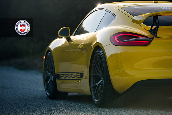Фото дисков HRE P101 Сатиновый графит на Porsche Cayman II