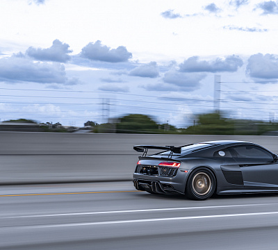 Фото дисков Strasse Wheels SV10 Track на Audi R8 (4S)